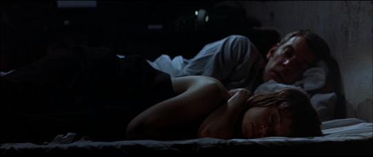 Donald Sutherland et Jane Fonda Donald Sutherland et Jane Fonda dans "Klute"