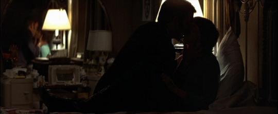 Donald Sutherland et Jane Fonda dans Klute