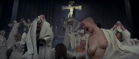 La célèbre séquence dans le couvent dans "Les Diables"