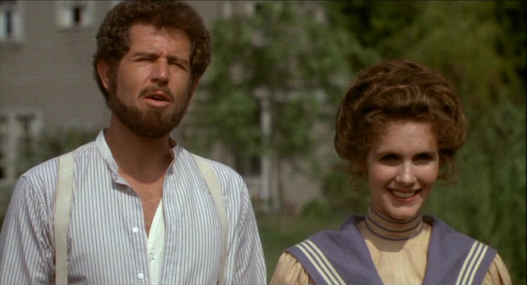 Tony Roberts et Julie Hagerty